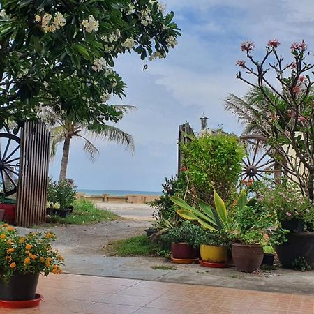 Seesea Thai Wooden House On Beachfront Prachuap Khiri Khan Bagian luar foto
