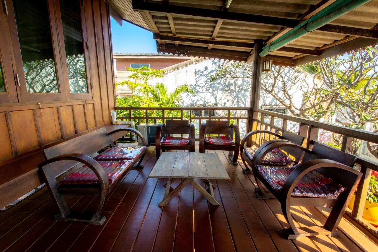 Seesea Thai Wooden House On Beachfront Prachuap Khiri Khan Bagian luar foto